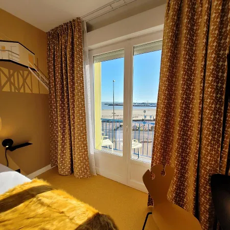 Seakub Hotel